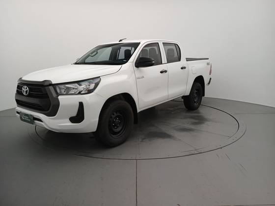 TOYOTA HILUX 2.8 D-4D TURBO DIESEL CHASSI 4X4 MANUAL TOYOTA HILUX 2.8 D-4D TURBO DIESEL CHASSI 4X4 MANUAL